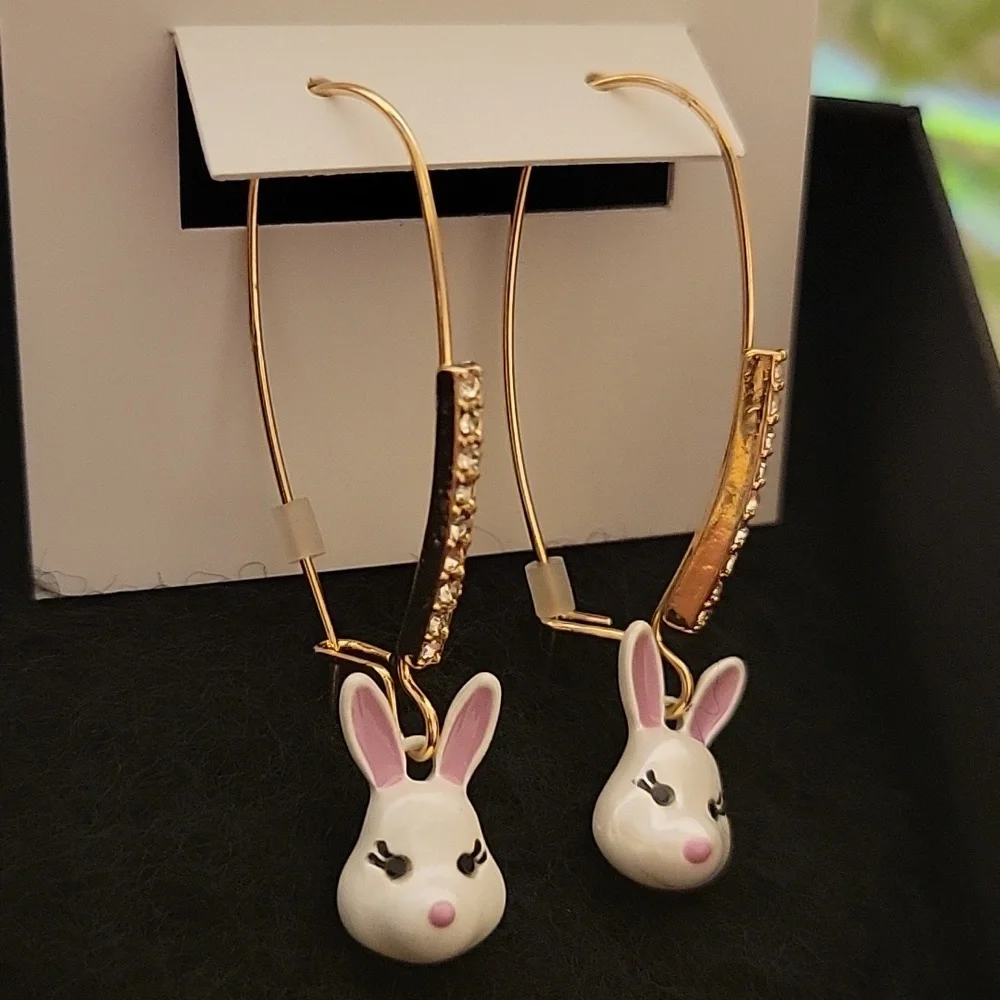 New Cute Betsy Johnson Bunny/Rabbit Crystal Enamel Dangle Drop Wire Earring‎
